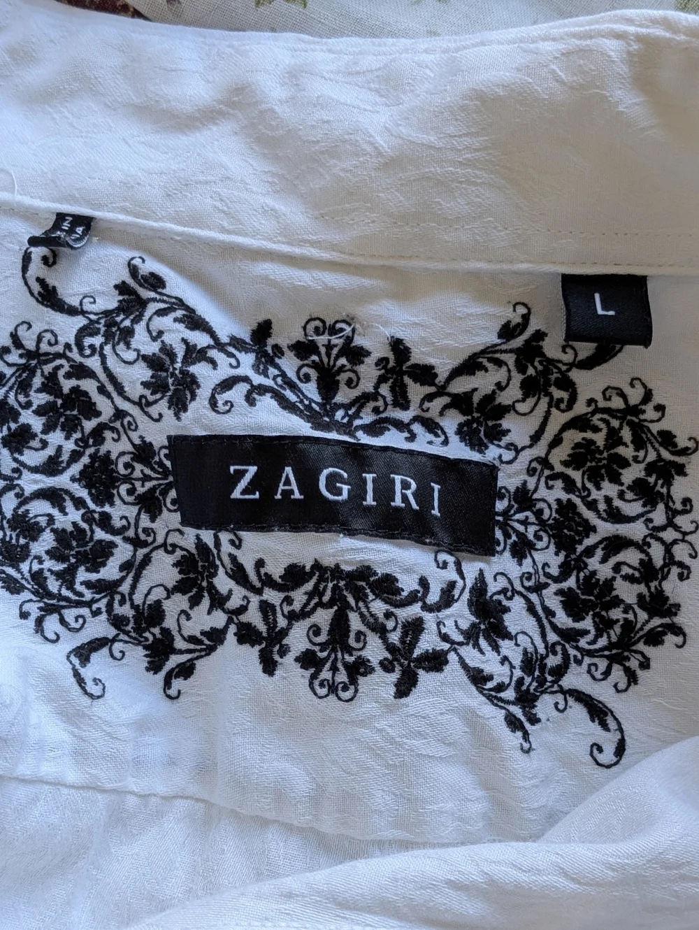 Zagiri Men's White Button-Up Dress Shirt L Casual Streetwear Contrast Cuff Skate